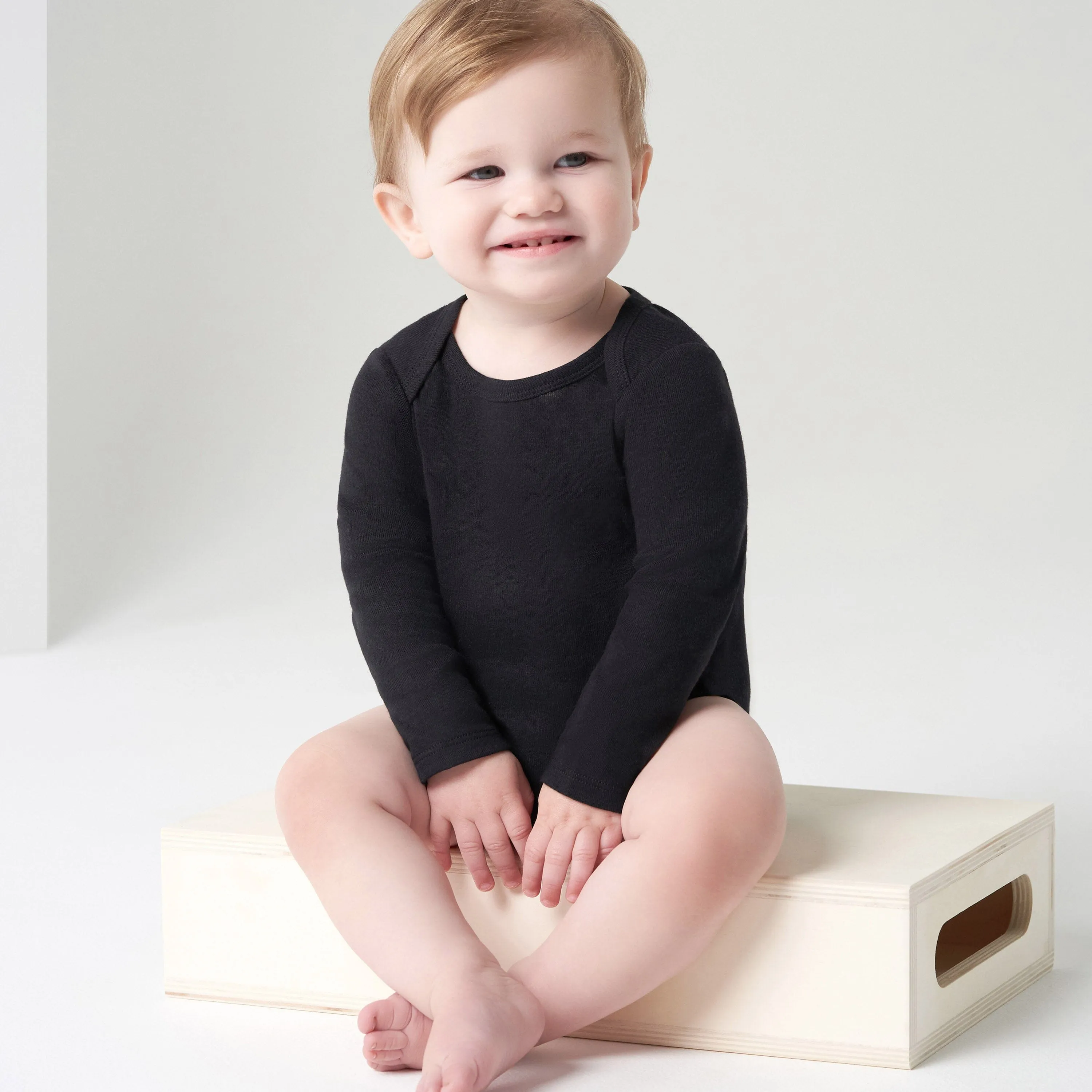 5-Pack Baby Black Premium Long Sleeve Onesies Bodysuits Gerber Childrenswea
