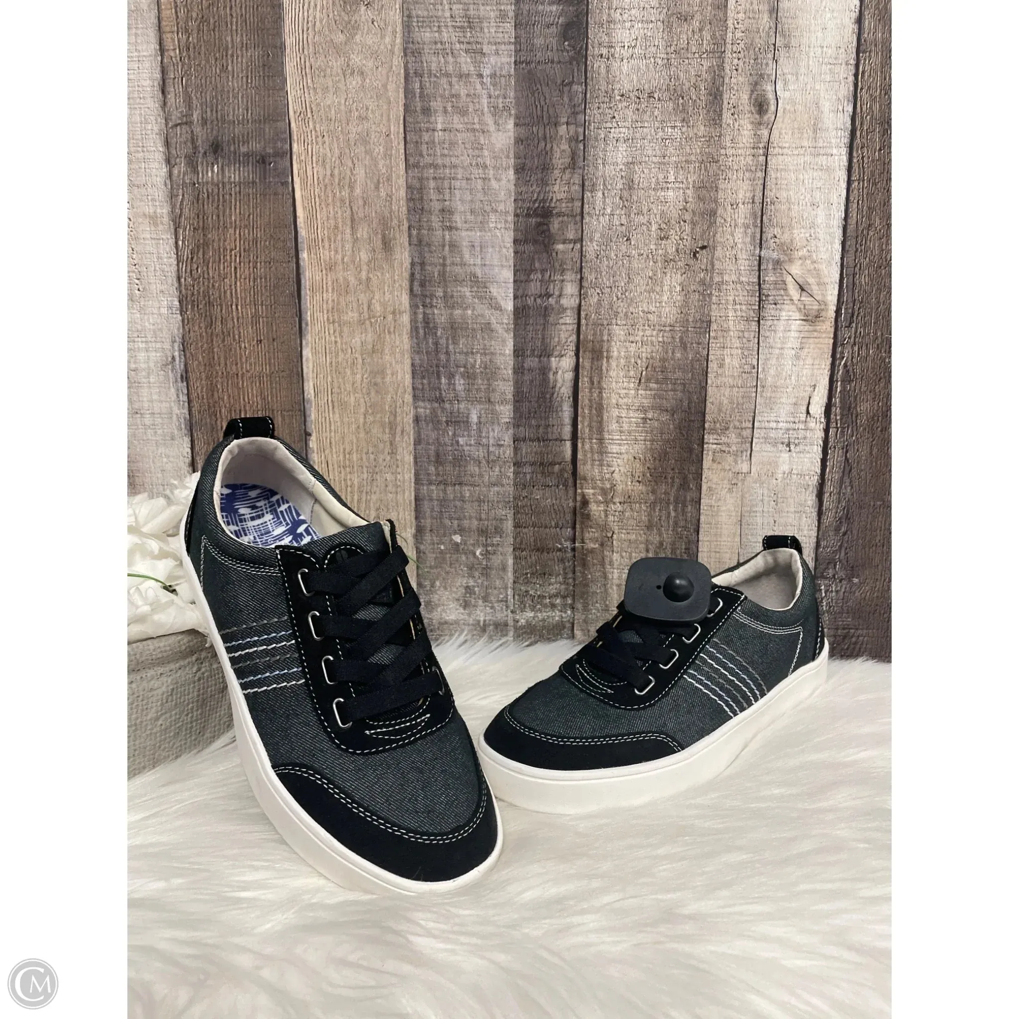 Shoes Athletic By Cme In Black, Size: 8