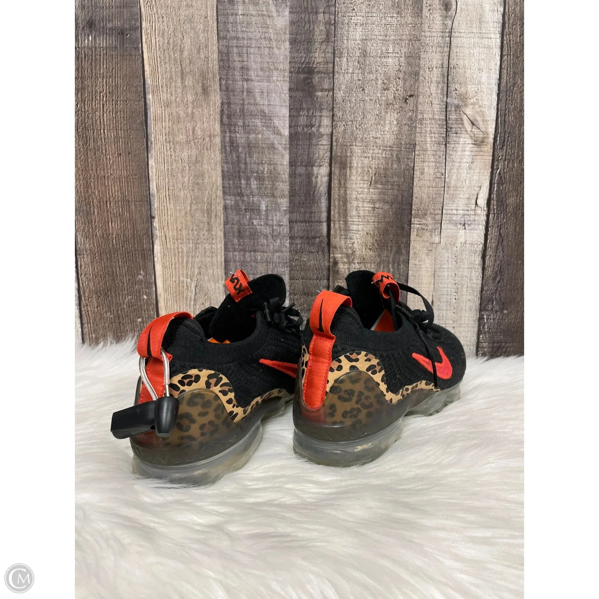 Shoes Athletic By Nike In Black, Size: 7