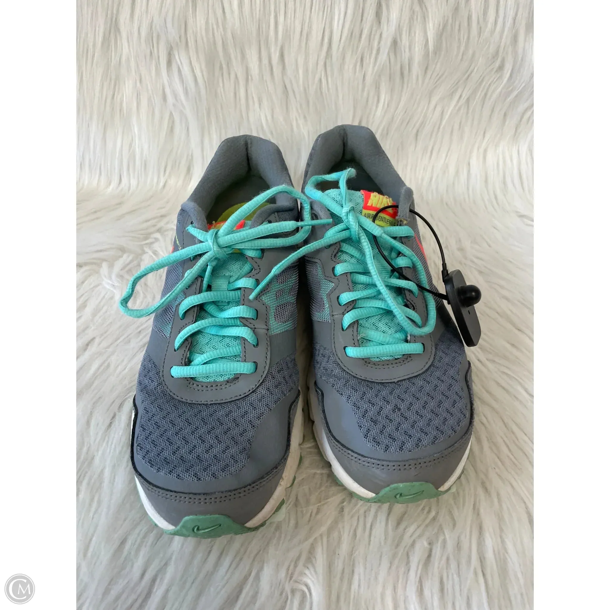 Shoes Athletic By Nike In Green & Grey, Size: 8.5