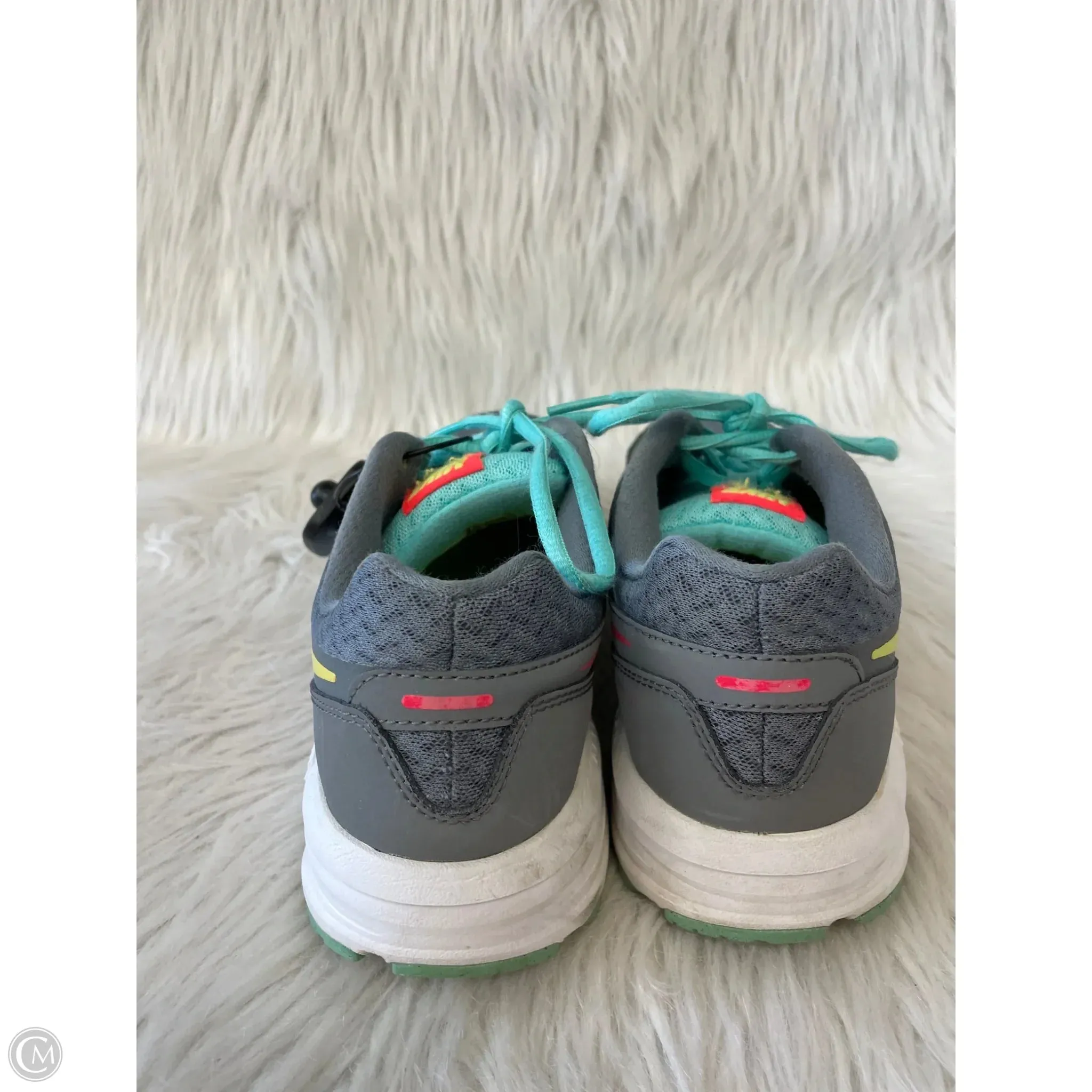 Shoes Athletic By Nike In Green & Grey, Size: 8.5