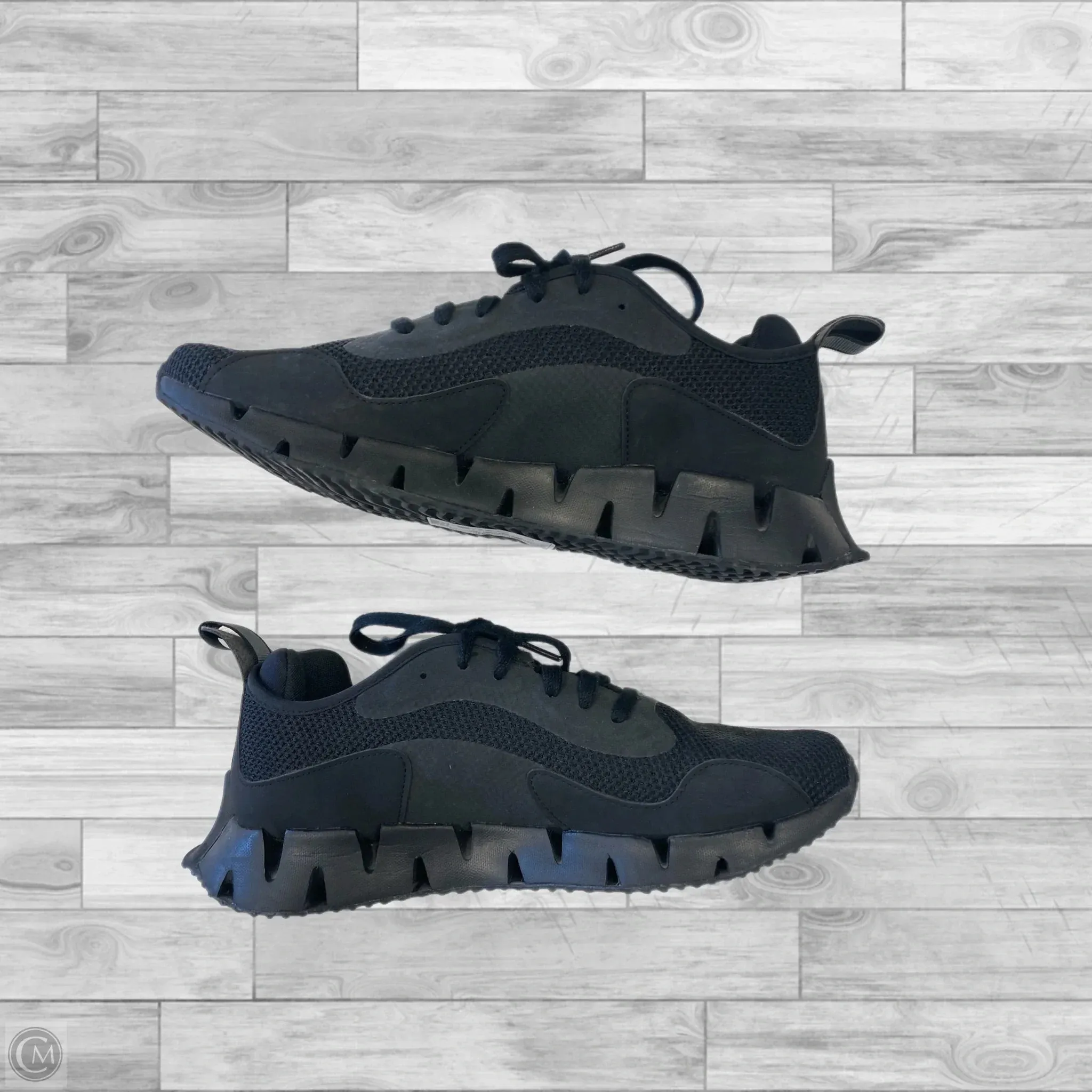 Shoes Athletic By Reebok In Black, Size: 10