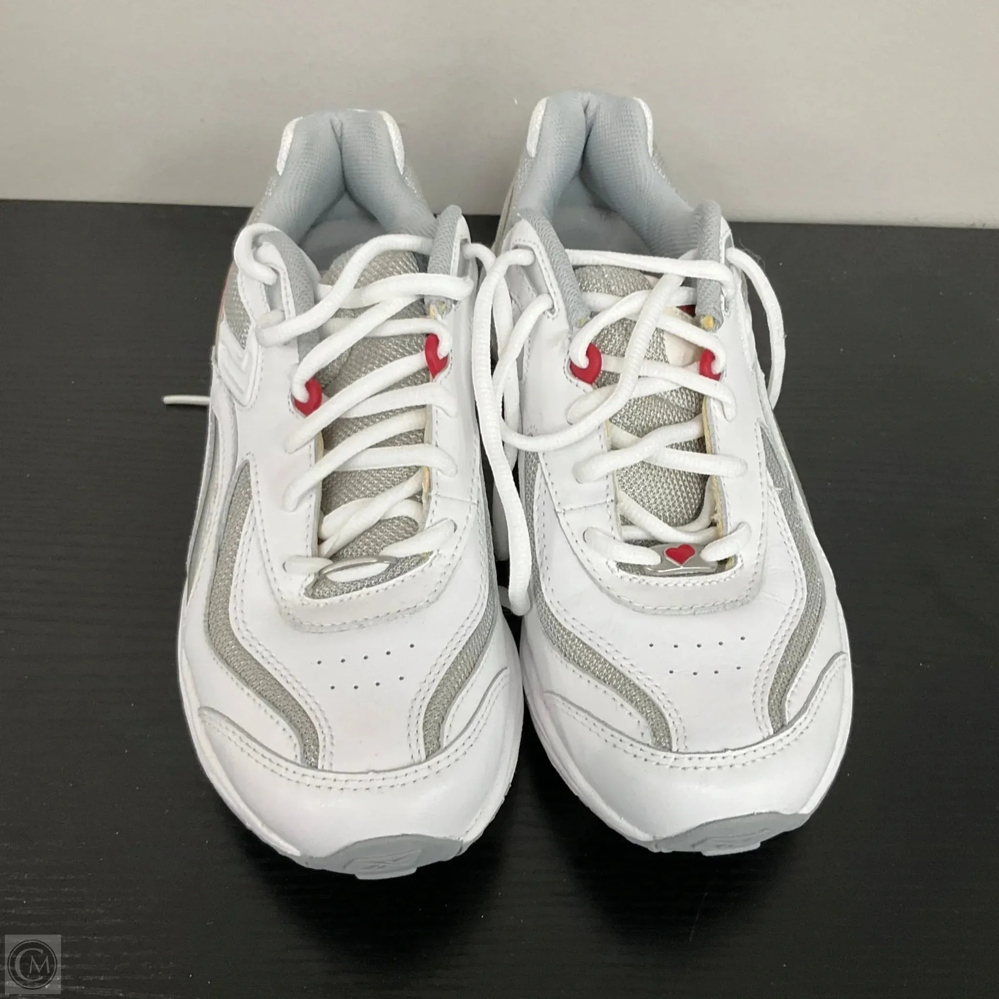 Shoes Athletic By Reebok In White, Size: 8.5
