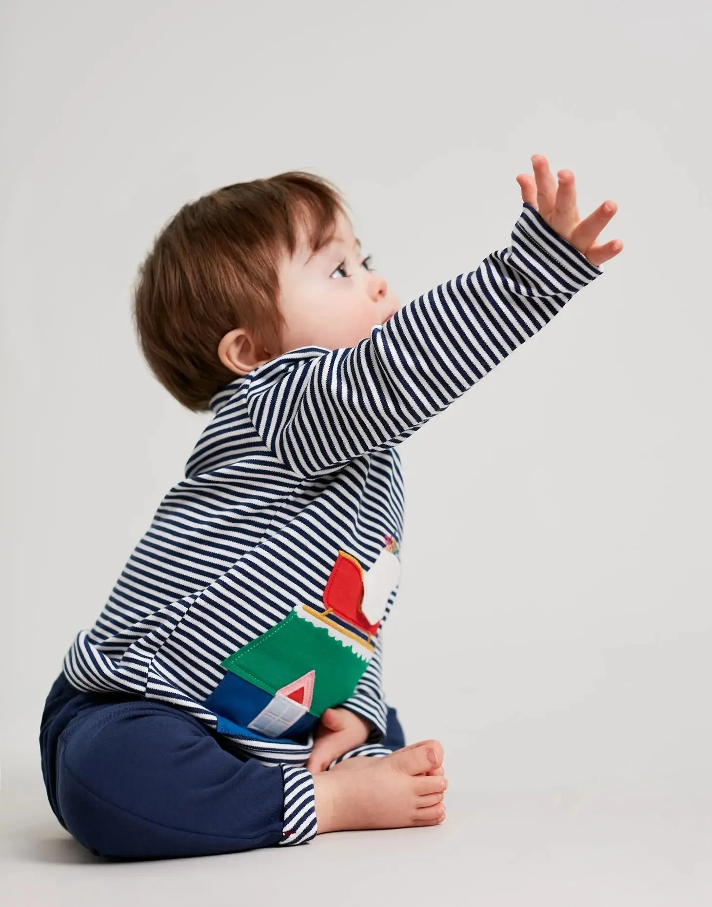 Tate Artwork Long Sleeve T-Shirt - FESTIVEBLU | Joules