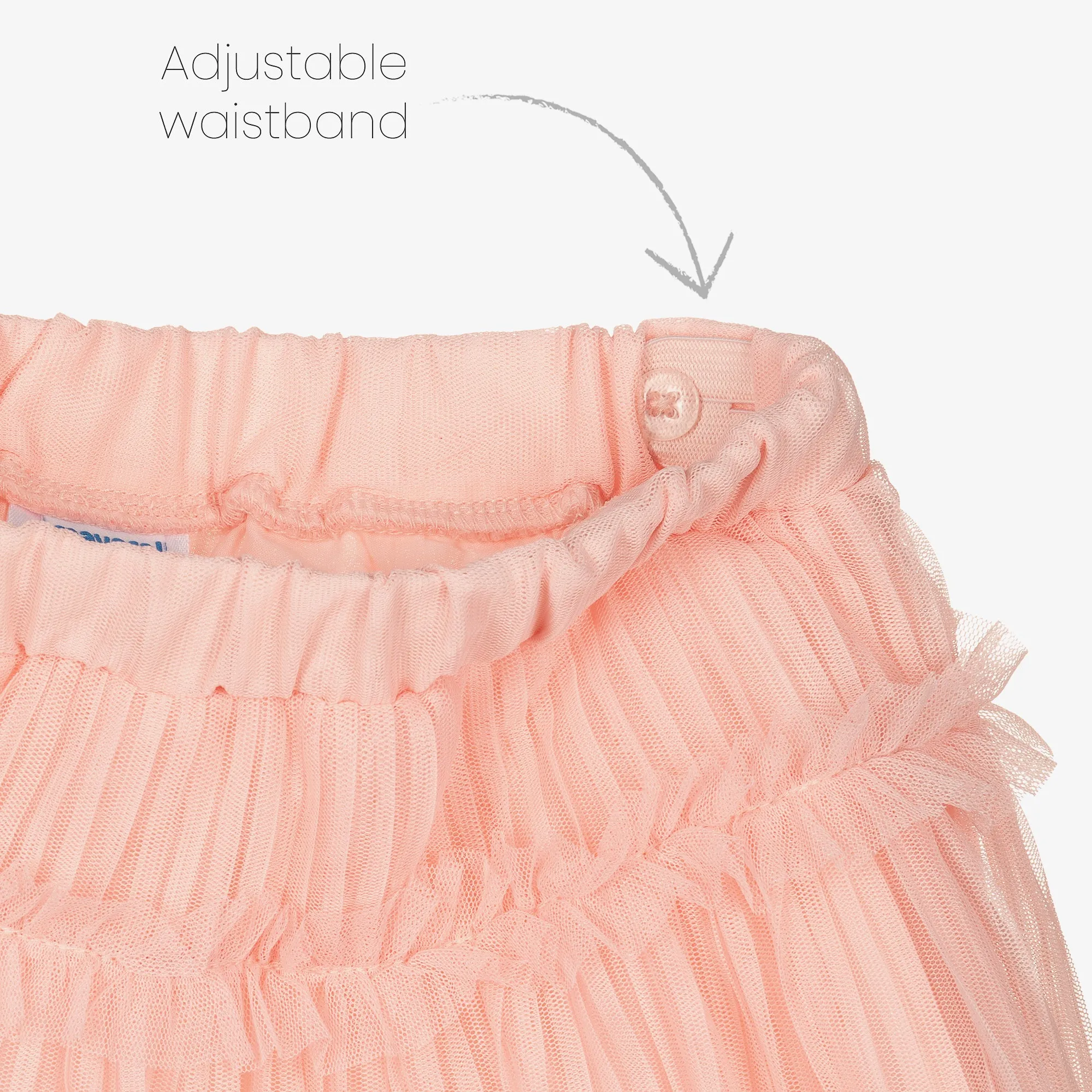 White Peach Flower Graphic Outfit
